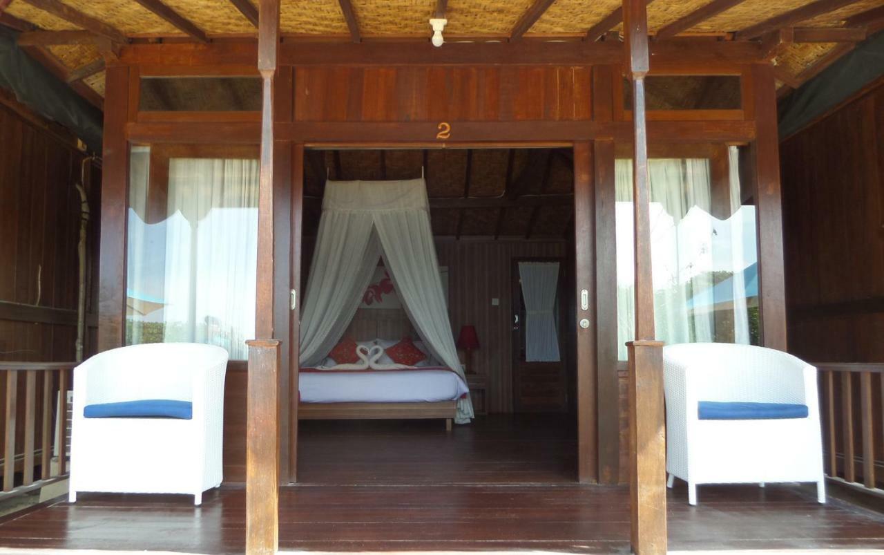 Mangrove Paradise Retreat レンボンガン島 エクステリア 写真